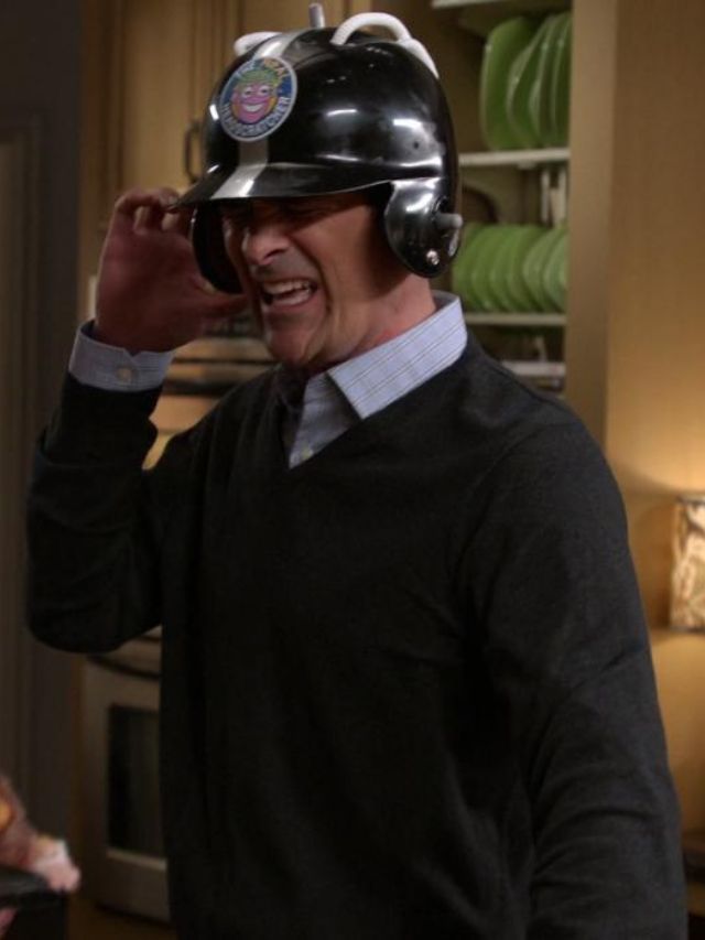 10 Reasons Why Phil Dunphy Is the Best Dad on TV Story