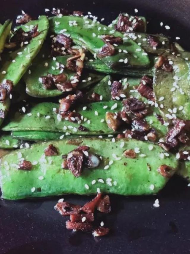 Quick and Simple Stir Fried Snow Peas Recipe in 4 Steps! Story